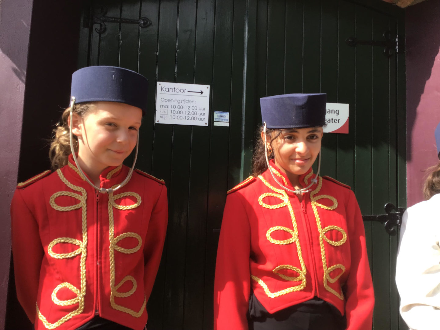 Theater Estafette door Kinder-Theater-Groep 2 én 3a